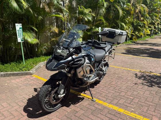 BMW R 1250 GS ADVENTURE PREMIUM TRIPLE BLACK BMW R 1250 GS ADVENTURE PREMIUM TRIPLE BLACK